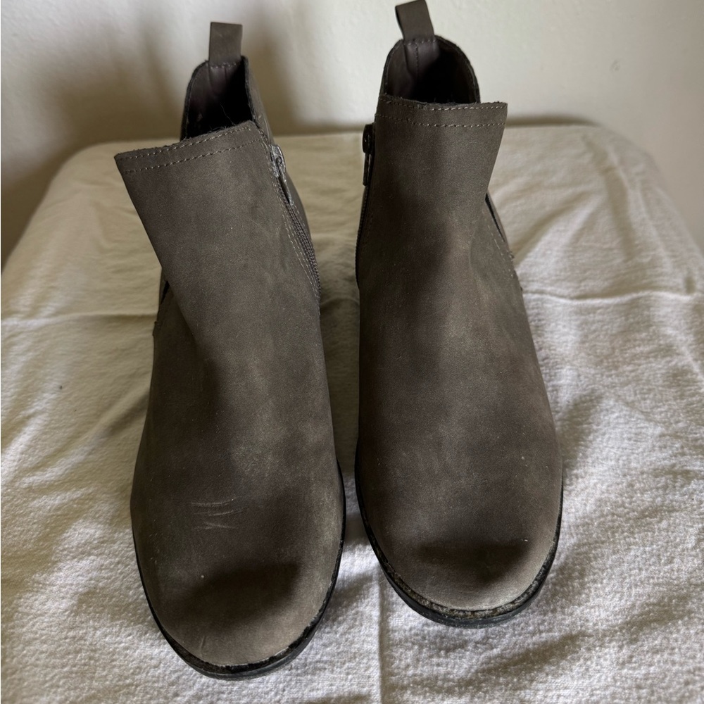 AE Ankle Boots